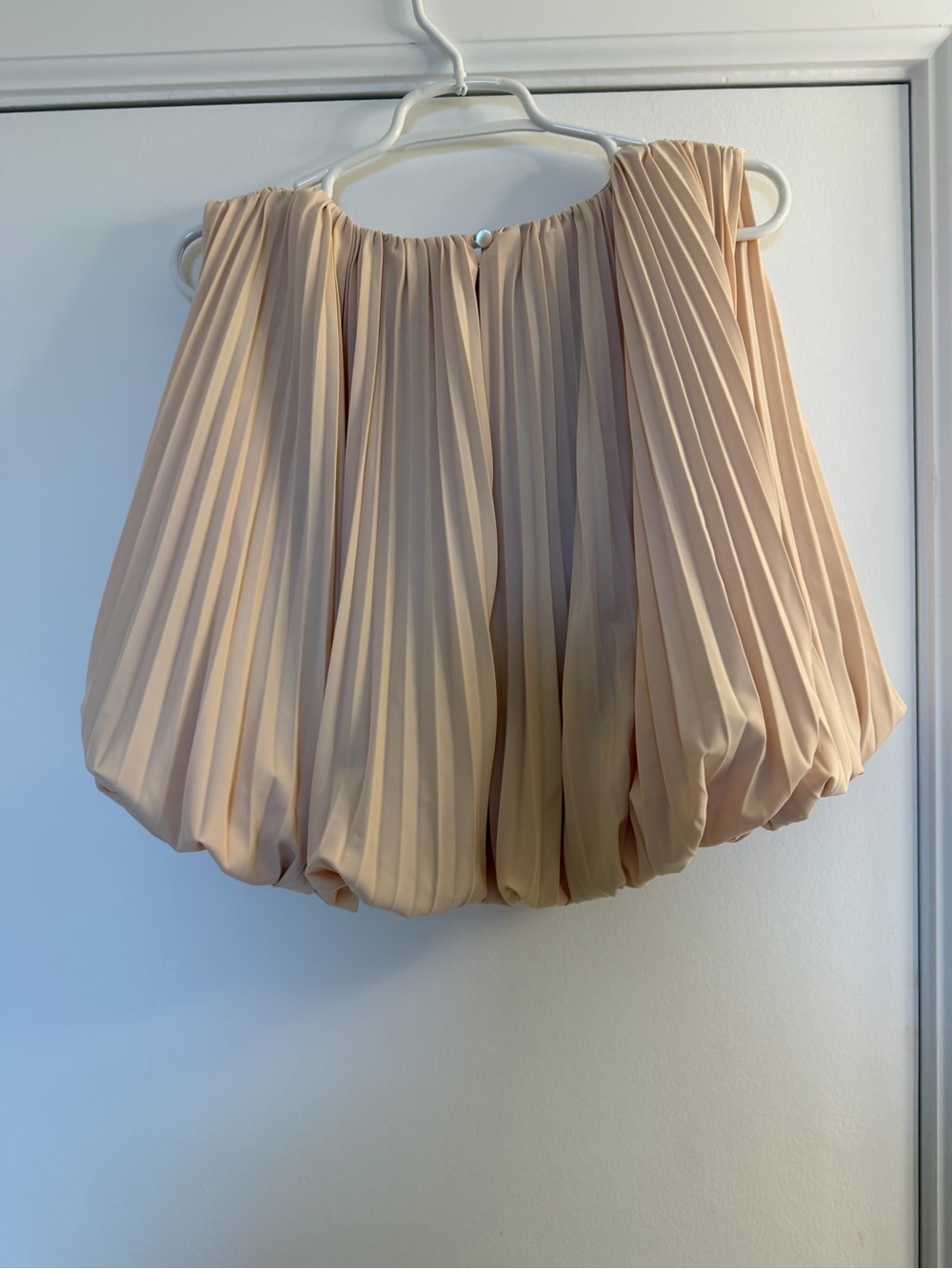 Anthropologie Pleated Balloon-Hem Top in Blush Nude. Mare Mare brand